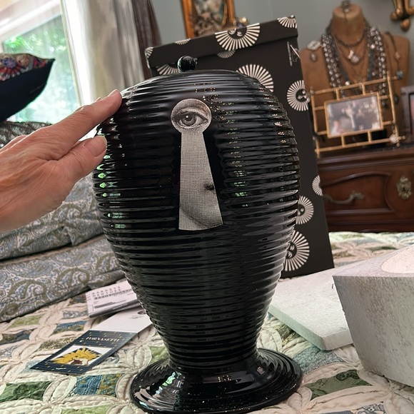 Fornasseti urn Serraturo Regato Nero w box tags receipt limited ed 100 of 499 - Picture 10 of 10